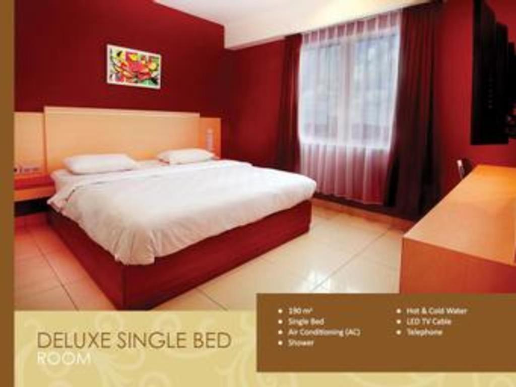 Borneo Hotel Pontianak Extérieur photo