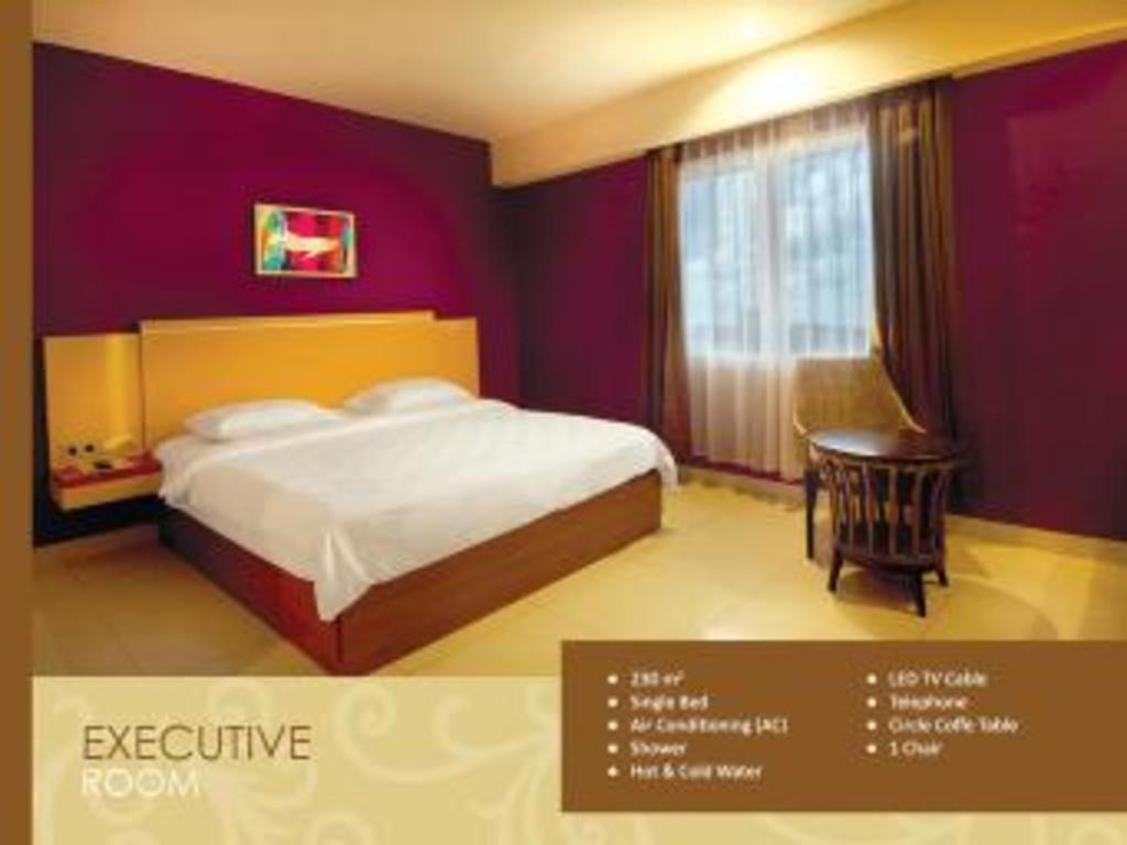 Borneo Hotel Pontianak Extérieur photo
