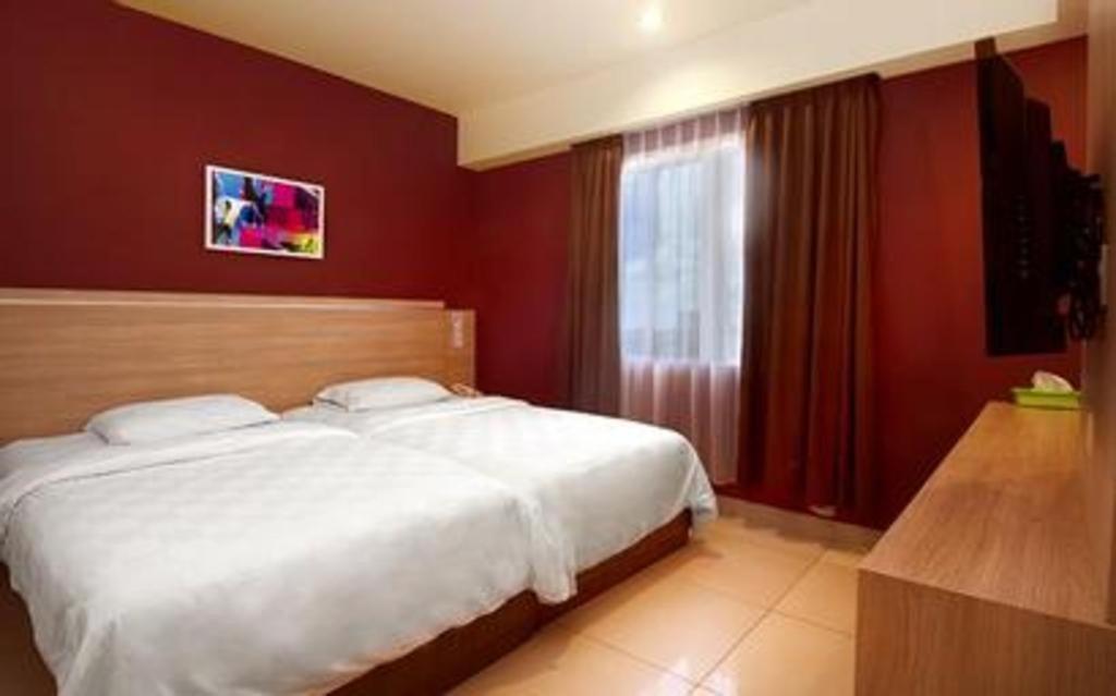 Borneo Hotel Pontianak Extérieur photo