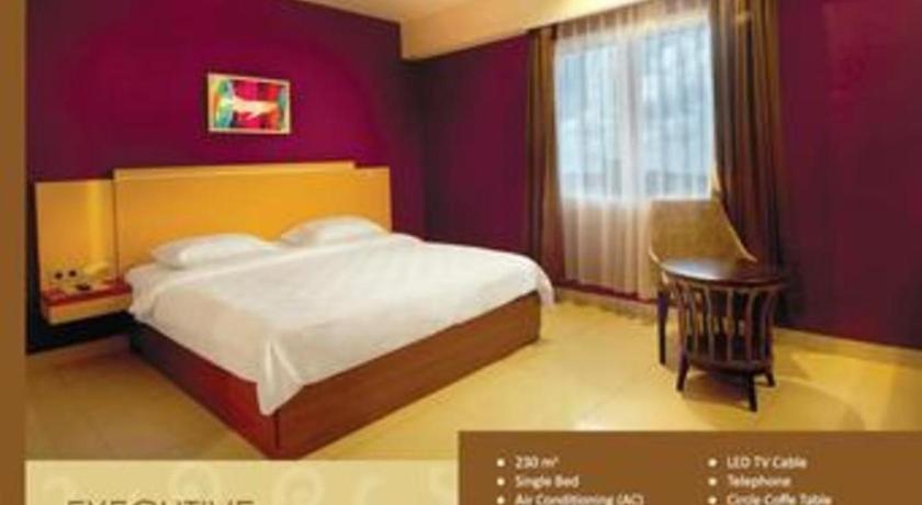 Borneo Hotel Pontianak Extérieur photo