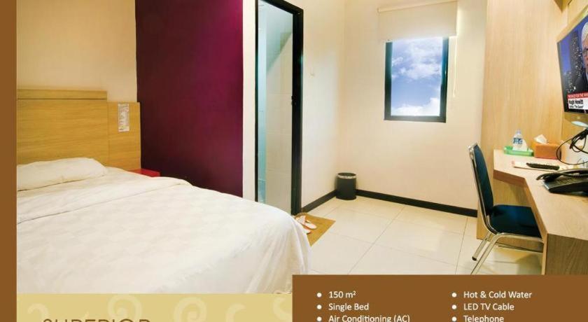 Borneo Hotel Pontianak Extérieur photo