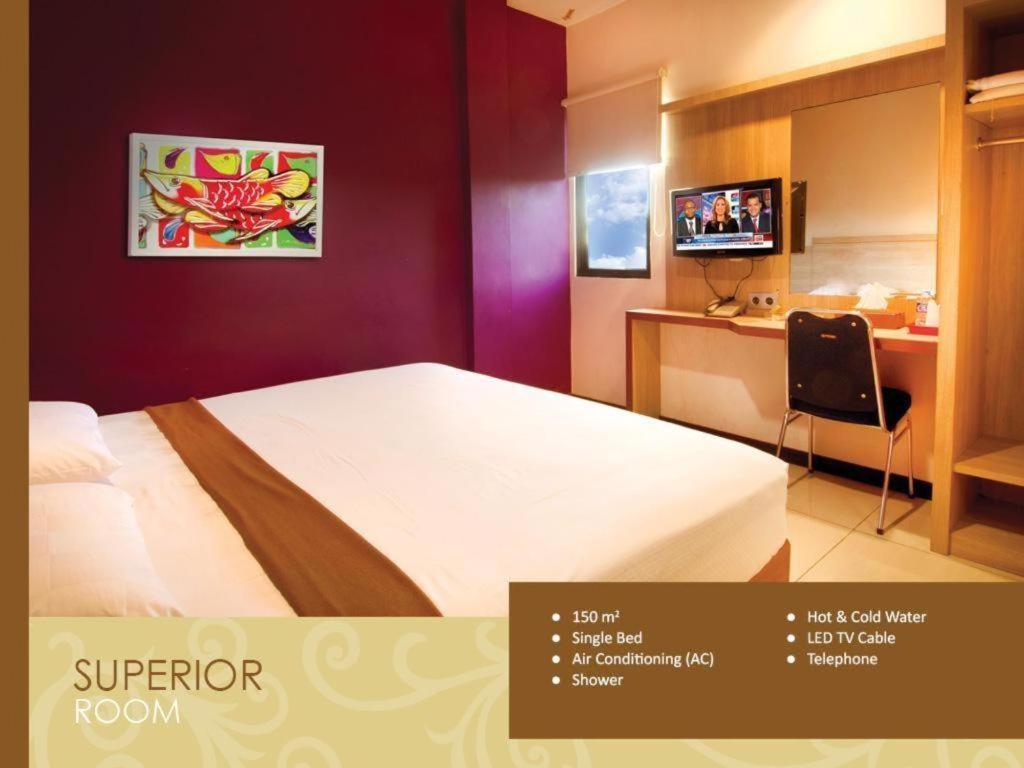 Borneo Hotel Pontianak Extérieur photo