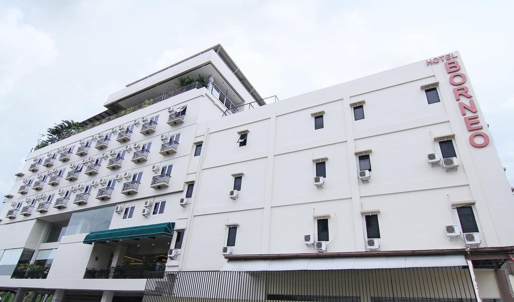 Borneo Hotel Pontianak Extérieur photo