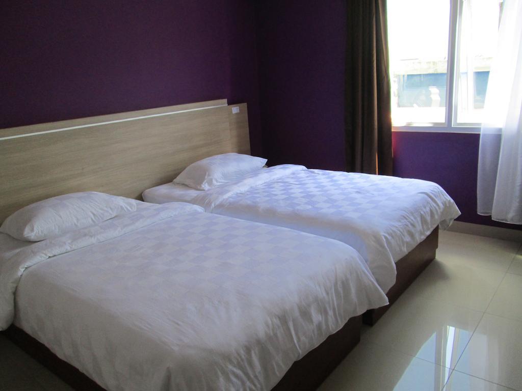 Borneo Hotel Pontianak Chambre photo